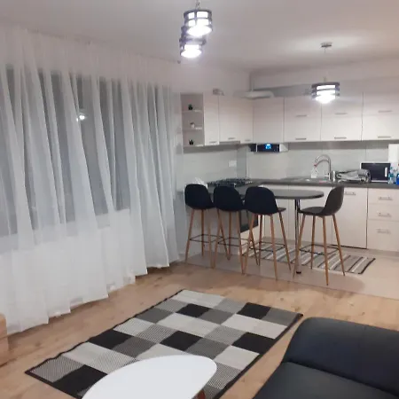 Coresi Ambiance Апартаменти
